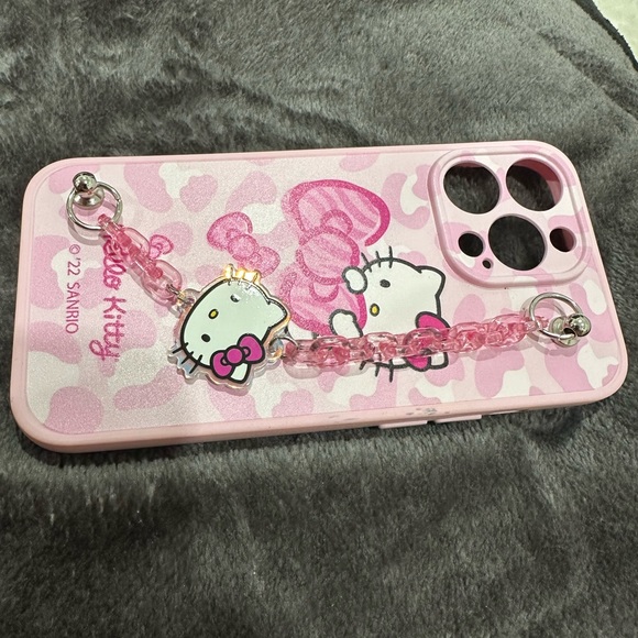 Hello Kitty iPhone Case - Picture 4 of 4